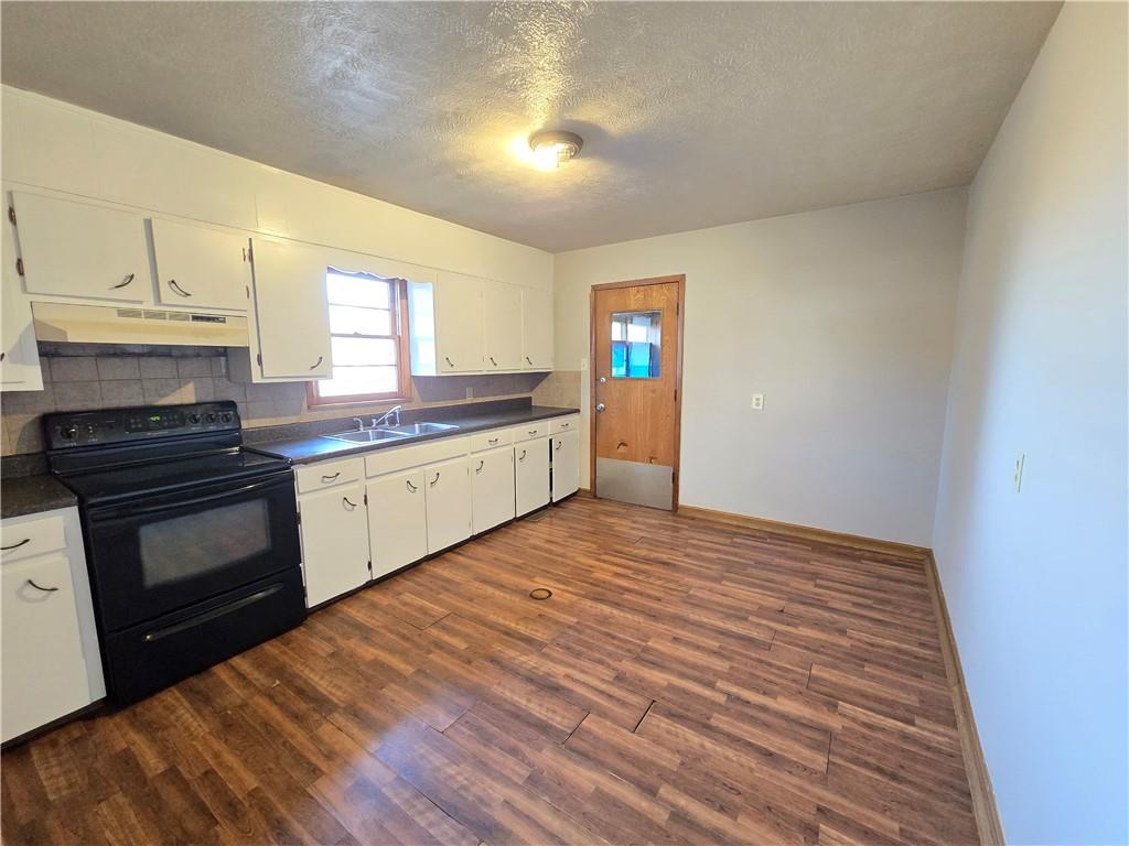 401 West 1st Street Cherryvale, KS 67335 - Photo 5 of 14