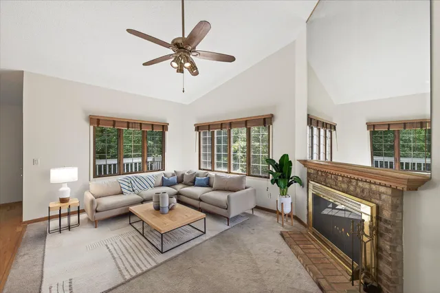 $197,900 | 3551 Blue Jay Way, Unit 201, Eagan, MN 55123