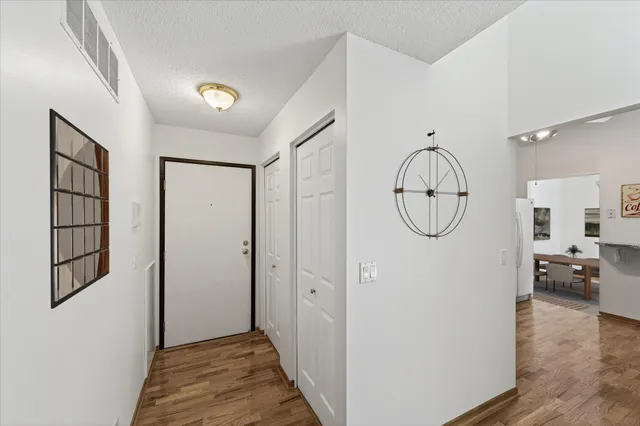 $197,900 | 3551 Blue Jay Way, Unit 201, Eagan, MN 55123