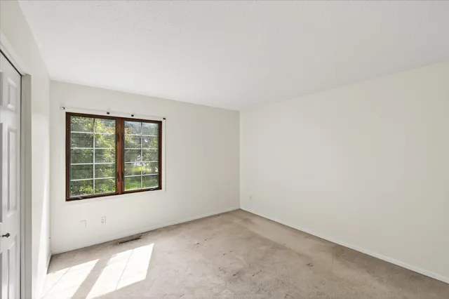 $197,900 | 3551 Blue Jay Way, Unit 201, Eagan, MN 55123