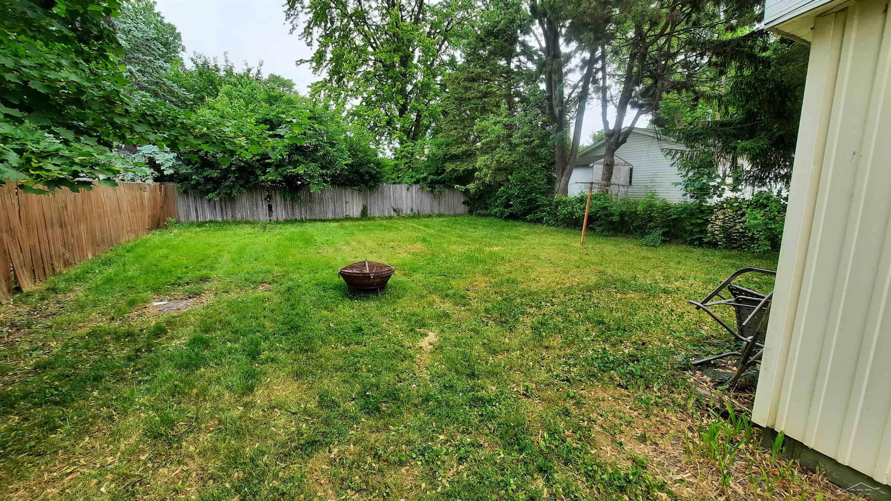 1709 9th Street Bay City, MI 48708 - Photo 18 of 18 50111164-17.JPG