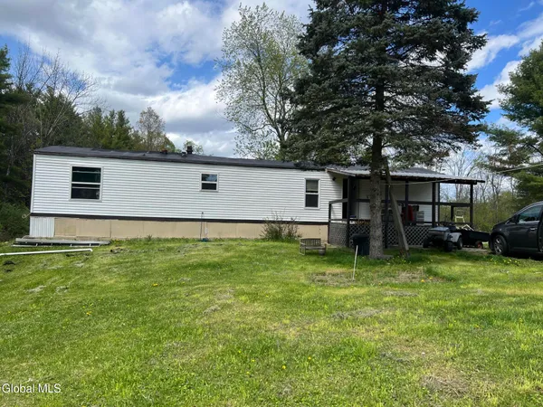 $120,000 | 10 Perry Lane, Whitehall, NY 12887
