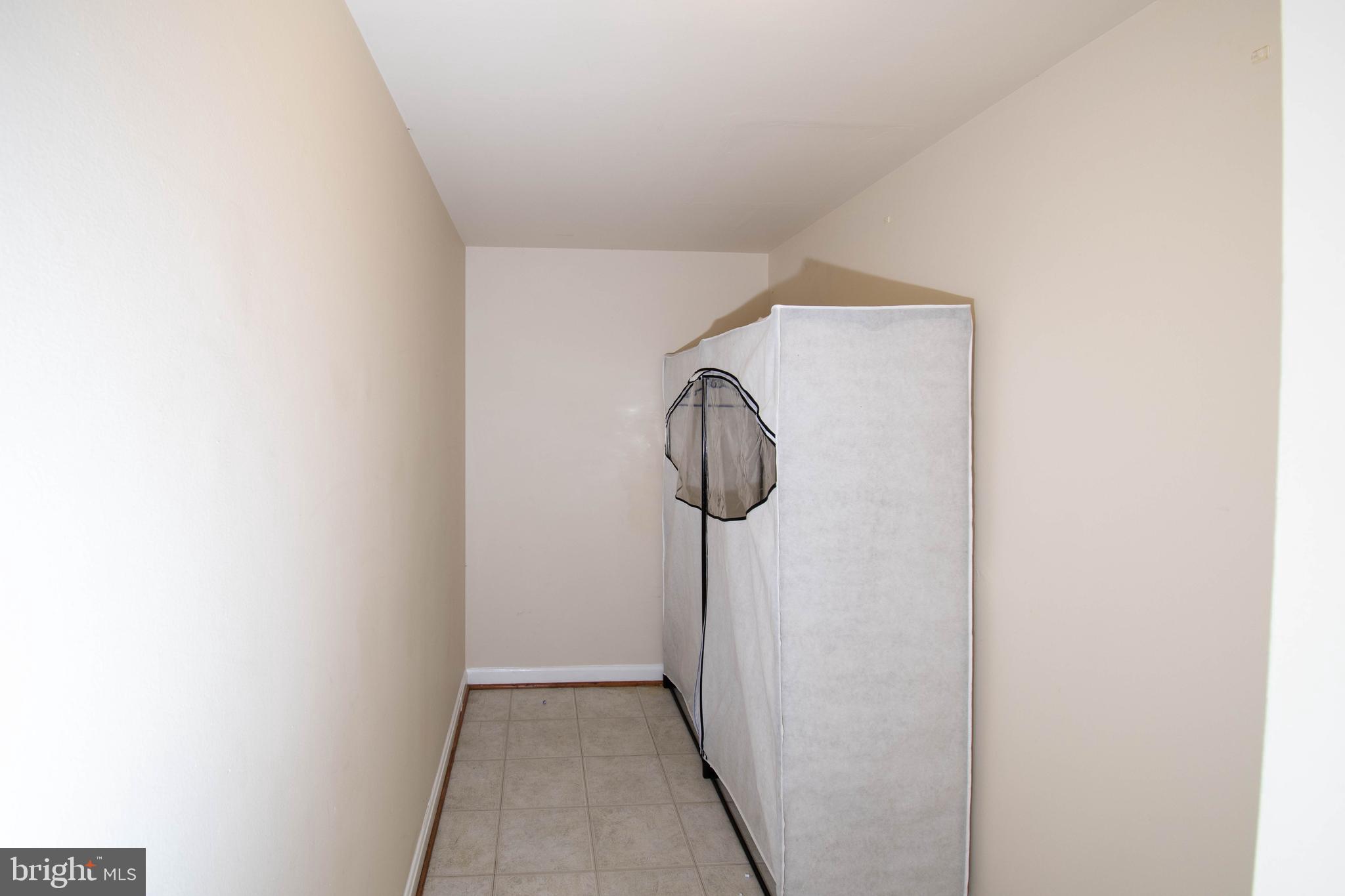 1 Canterbury Square, Unit 101 Alexandria, VA 22304 - Photo 16 of 26