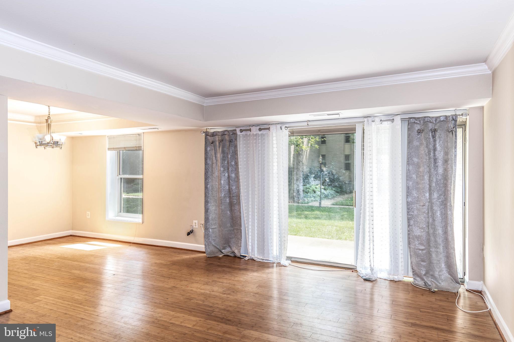 1 Canterbury Square, Unit 101 Alexandria, VA 22304 - Photo 3 of 26