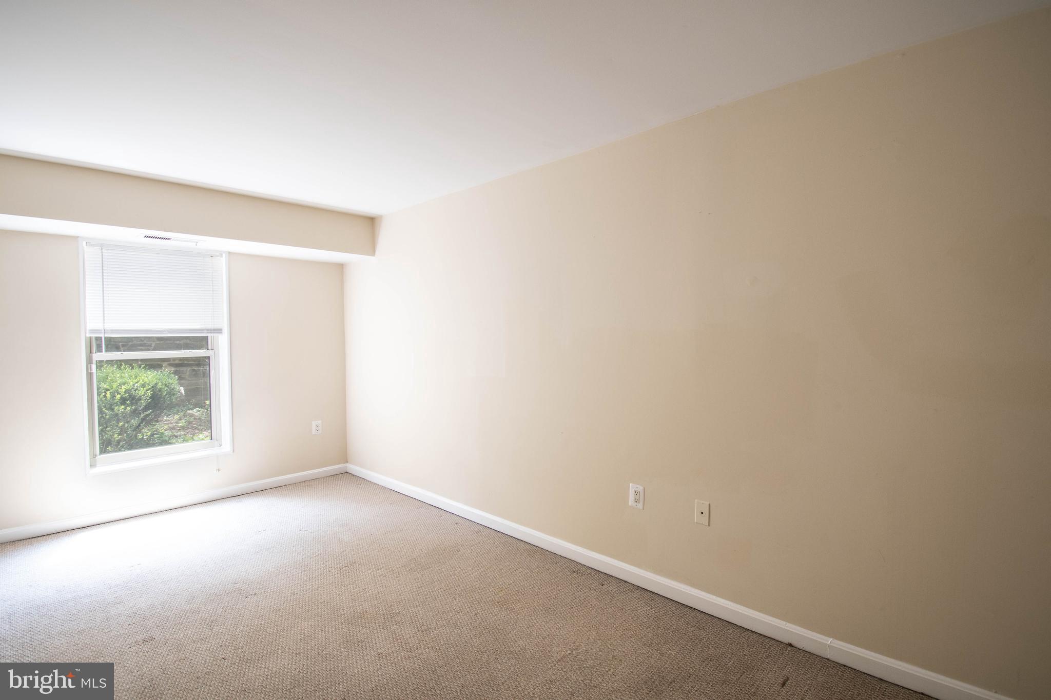 1 Canterbury Square, Unit 101 Alexandria, VA 22304 - Photo 10 of 26