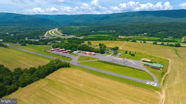 $3,995,000 | 656 Airport Drive, Mifflintown, PA 17059