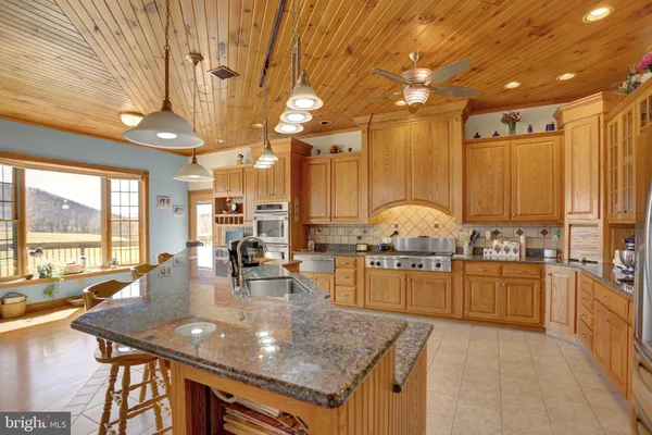 $3,995,000 | 656 Airport Drive, Mifflintown, PA 17059