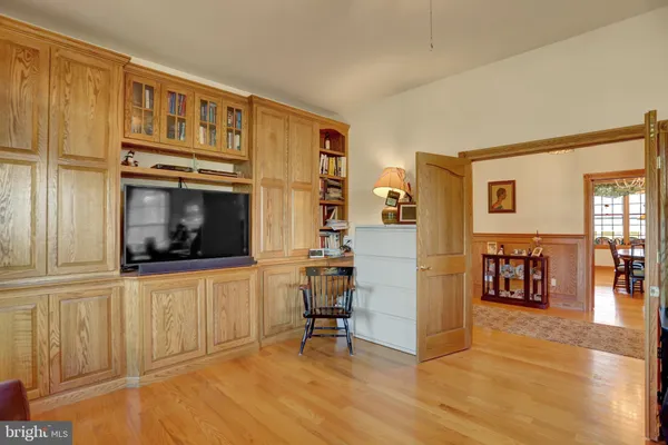 $3,995,000 | 656 Airport Drive, Mifflintown, PA 17059