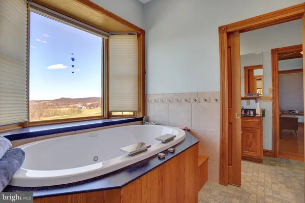 $3,995,000 | 656 Airport Drive, Mifflintown, PA 17059