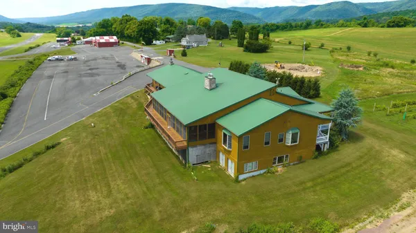 $3,995,000 | 656 Airport Drive, Mifflintown, PA 17059