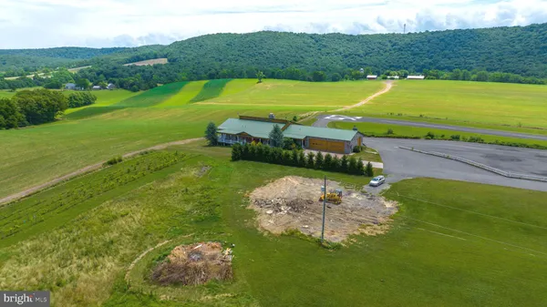 $3,995,000 | 656 Airport Drive, Mifflintown, PA 17059