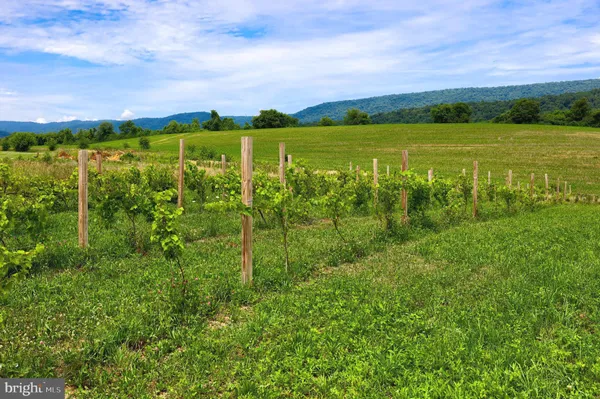 $3,995,000 | 656 Airport Drive, Mifflintown, PA 17059