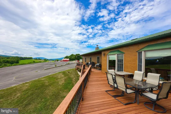 $3,995,000 | 656 Airport Drive, Mifflintown, PA 17059