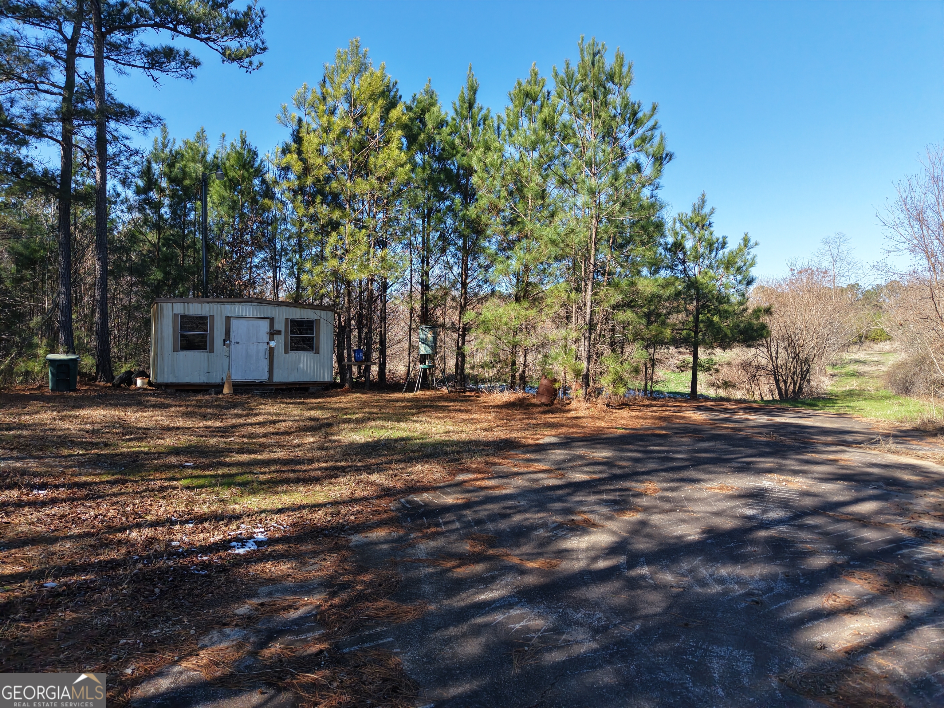 40-acres Pobiddy Road Thomaston, GA 30286 - Photo 4 of 24 a view of a house with a yard