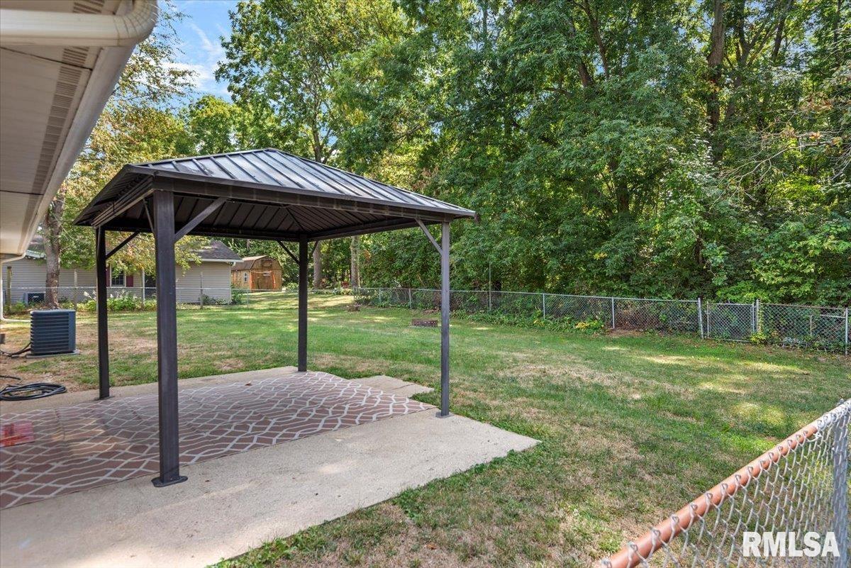 40 Woods Mill Road Sherman, IL 62684 - Photo 29 of 32 Gallery Image 29