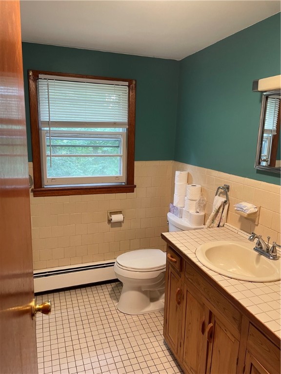 331 Scott Road Cumberland, RI 02864 - Photo 15 of 29 1st Fl Full Bath