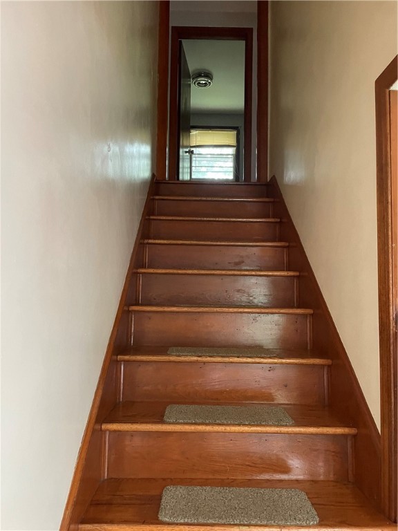 331 Scott Road Cumberland, RI 02864 - Photo 18 of 29