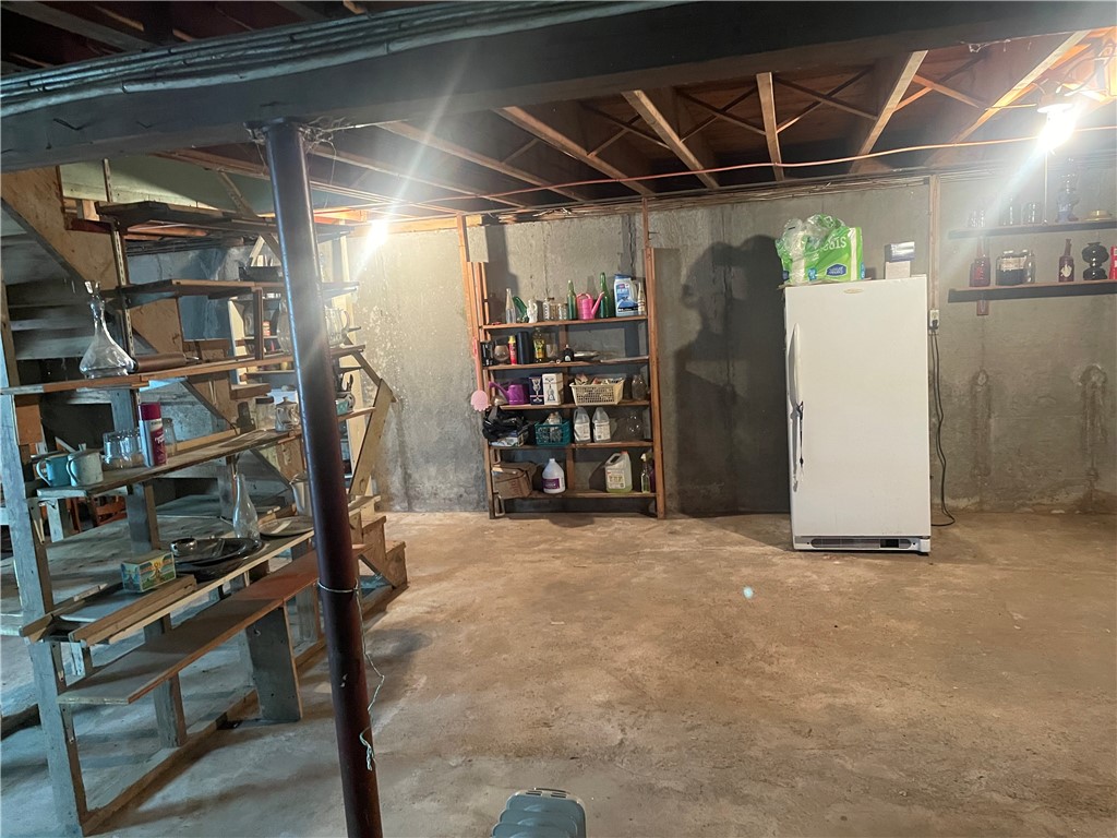 331 Scott Road Cumberland, RI 02864 - Photo 25 of 29