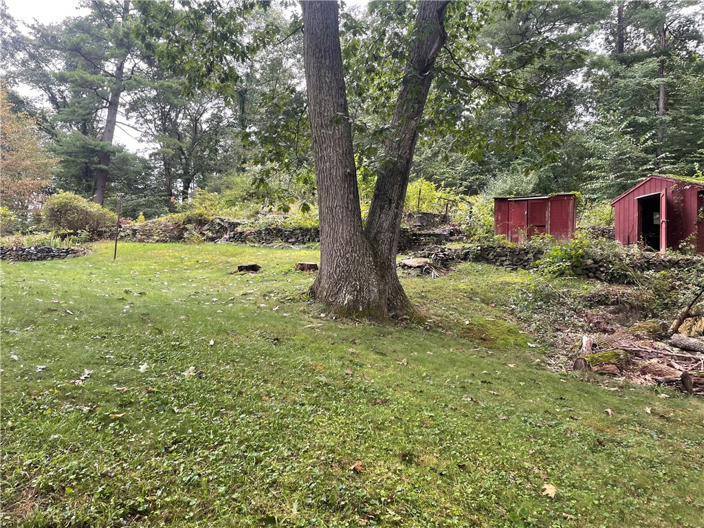 331 Scott Road Cumberland, RI 02864 - Photo 5 of 29