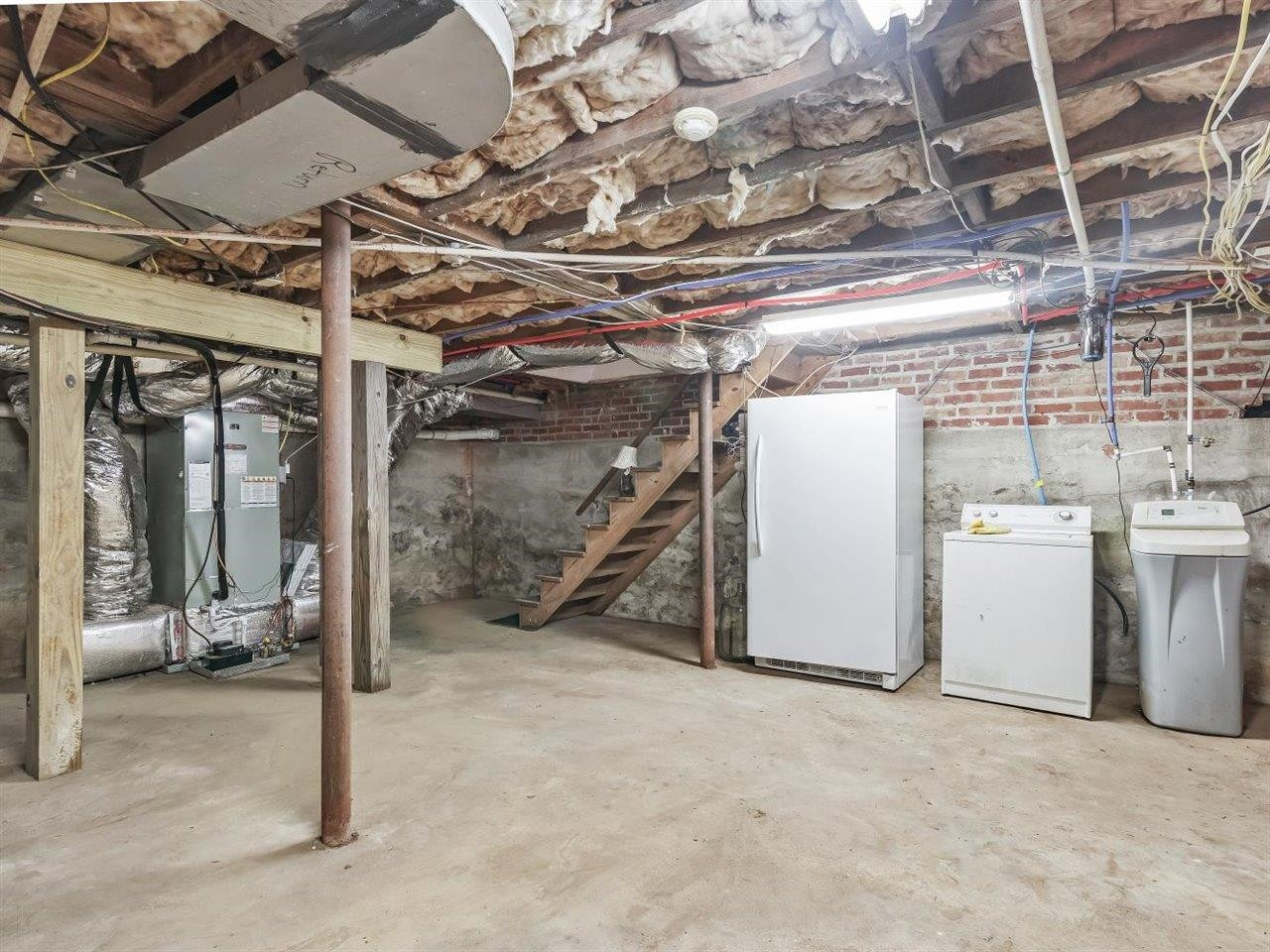 5609 Dona Road Julian, NC 27283 - Photo 46 of 63 a view of a storage room