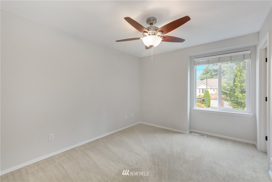 10015 Northeast 155th Street Bothell, WA 98011 - Photo 15 of 25 Gallery Image 15