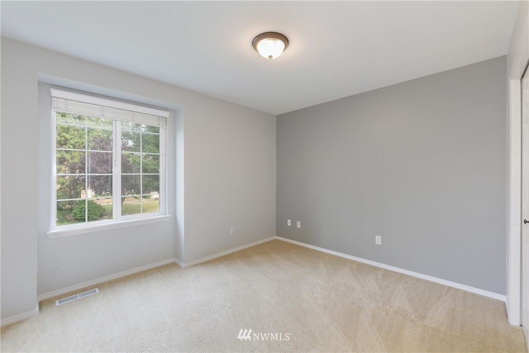 10015 Northeast 155th Street Bothell, WA 98011 - Photo 16 of 25 Gallery Image 16