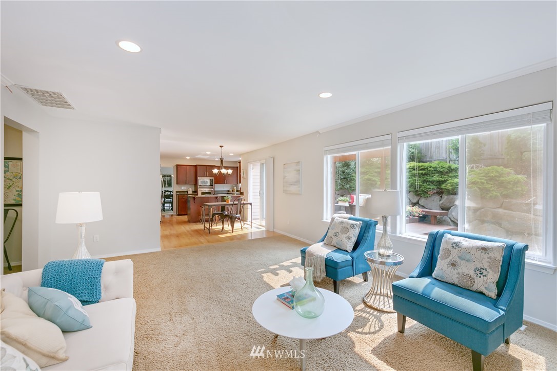 10015 Northeast 155th Street Bothell, WA 98011 - Photo 3 of 25 Gallery Image 3