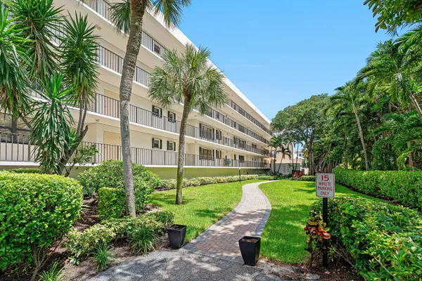 $4,500 | 277 North Ocean Boulevard, Unit 1040, Boca Raton, FL 33432