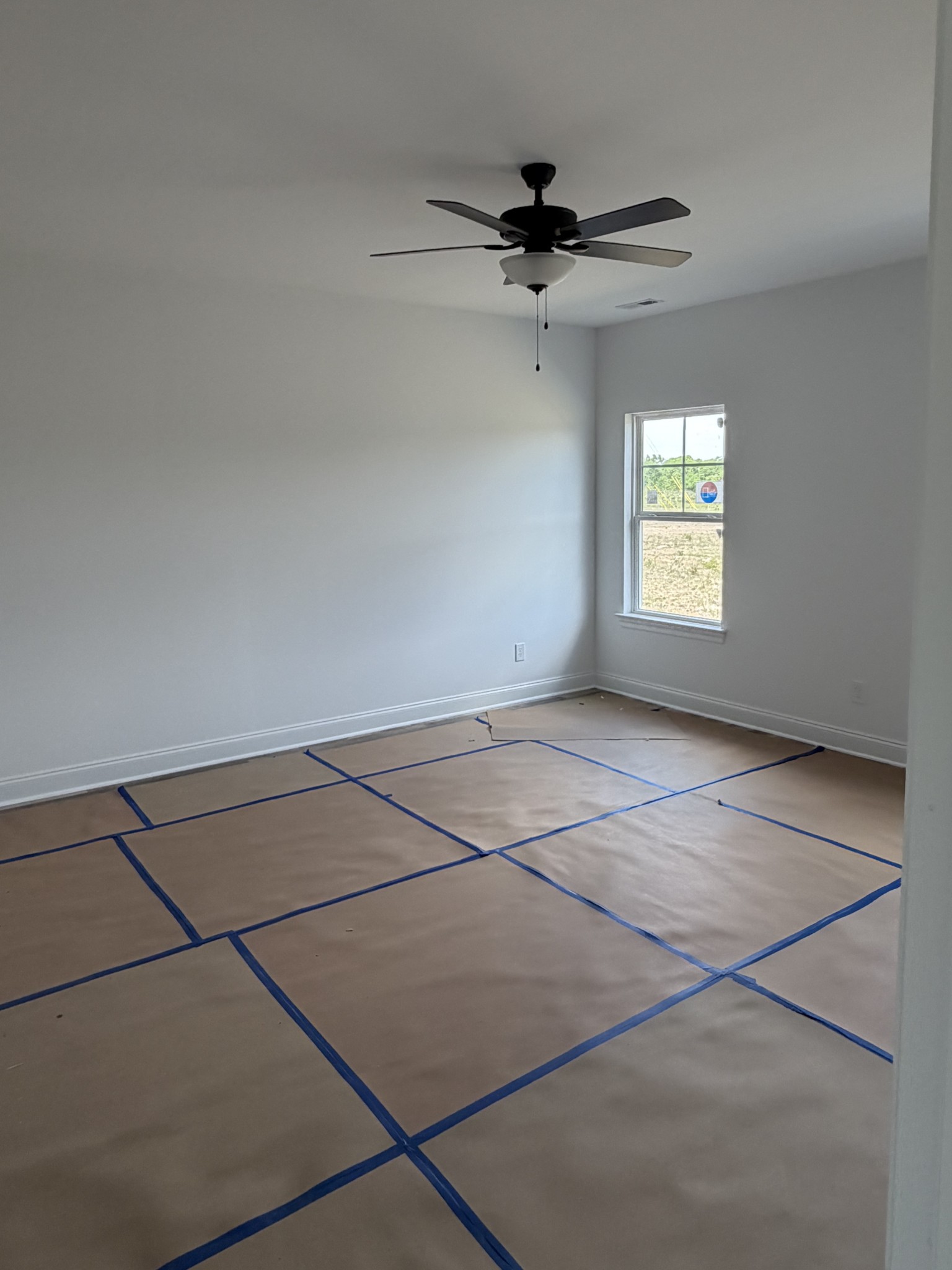 1209 Euclid Murfreesboro, TN 37127 - Photo 11 of 14 a view of an empty room with a window