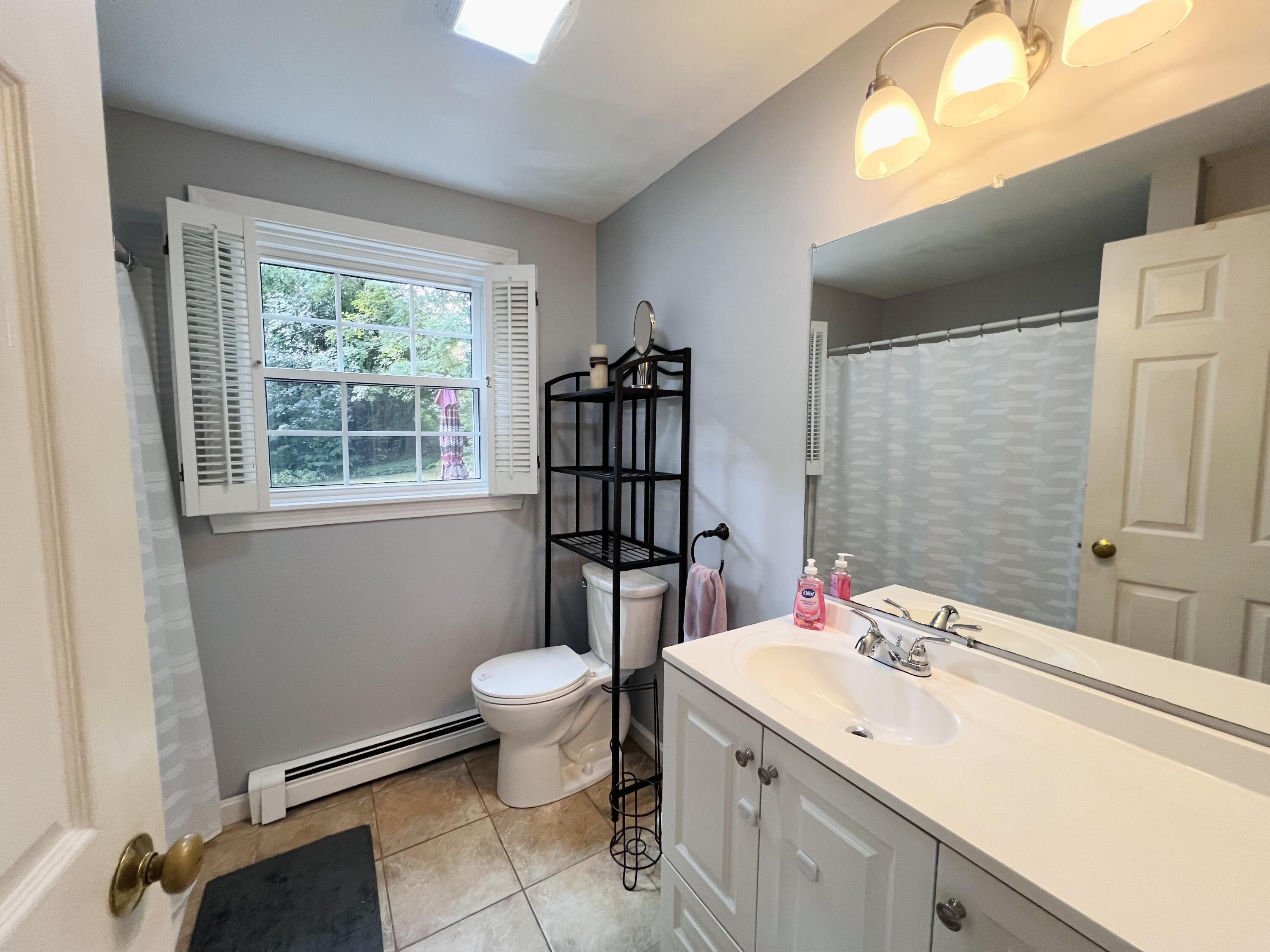 13 Beech Road South Berwick, ME 03908 - Photo 13 of 46 IMG_3359