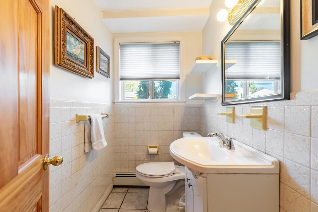 51 Crest Road Framingham, MA 01702 - Photo 21 of 38