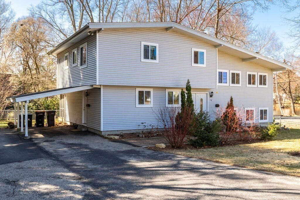 51 Crest Road Framingham, MA 01702 - Photo 4 of 38