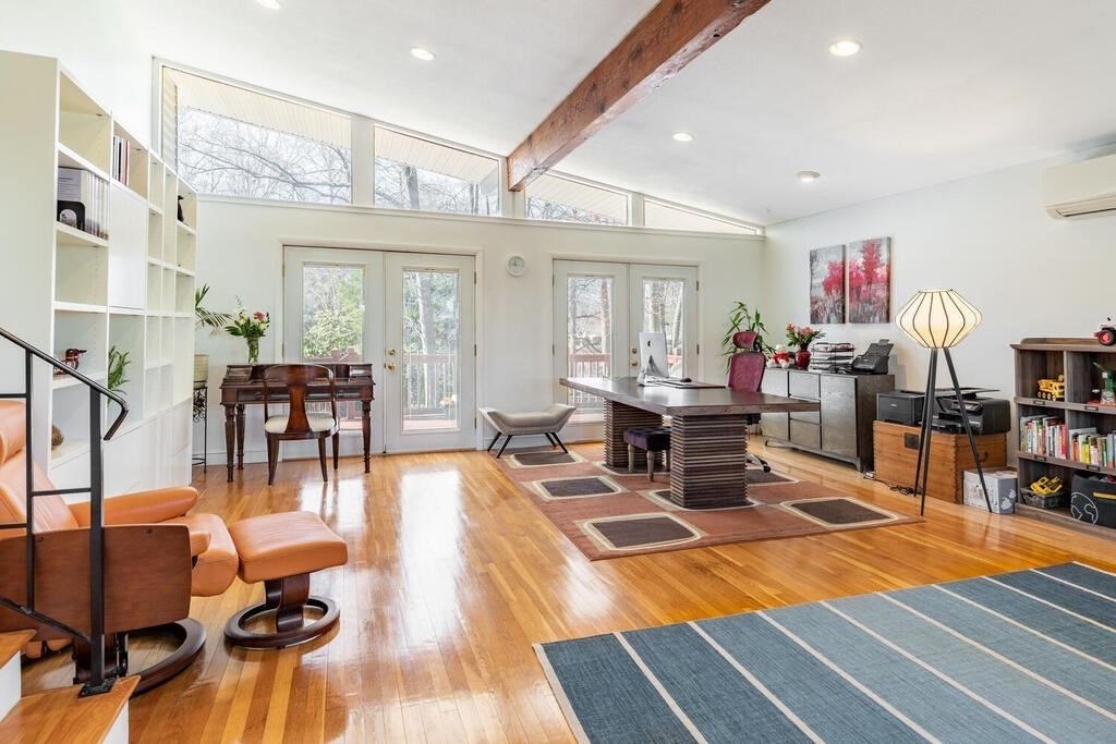 51 Crest Road Framingham, MA 01702 - Photo 8 of 38