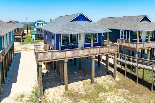$874,900 | 4831 Bluewater Drive, Surfside Beach, TX 77541