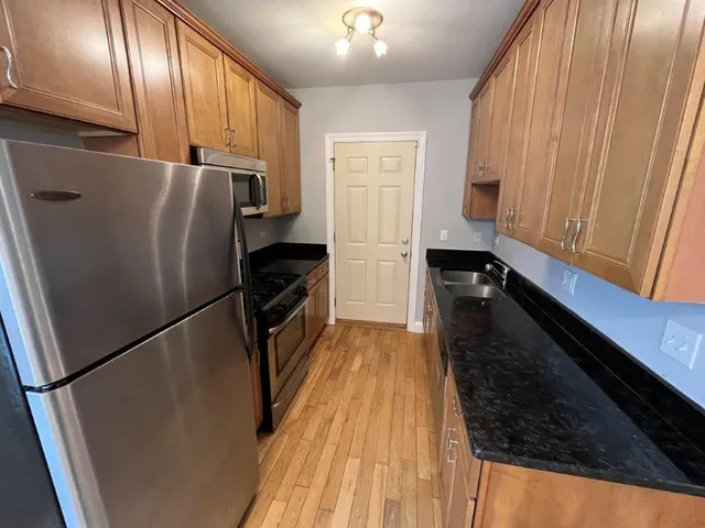 $1,610 | 4548 West George Street, Unit 2, Chicago, IL 60641