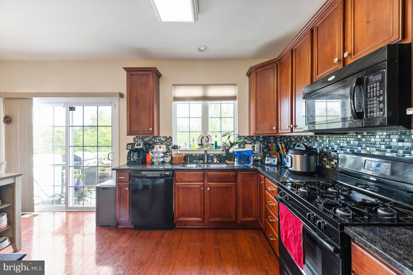 25414 South Riding Boulevard Chantilly, VA 20152 - Photo 11 of 25 Kitchen