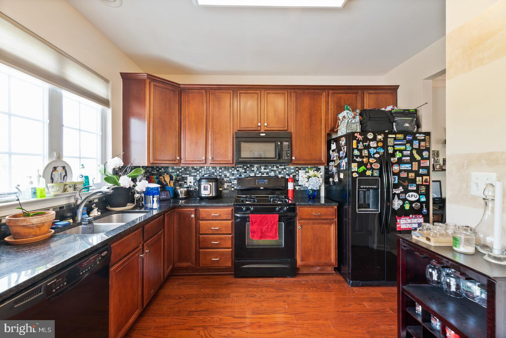 25414 South Riding Boulevard Chantilly, VA 20152 - Photo 12 of 25 Kitchen