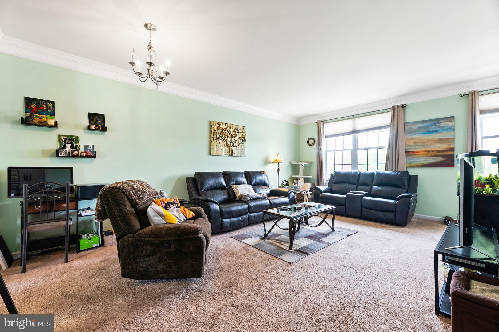 25414 South Riding Boulevard Chantilly, VA 20152 - Photo 7 of 25 Living Room