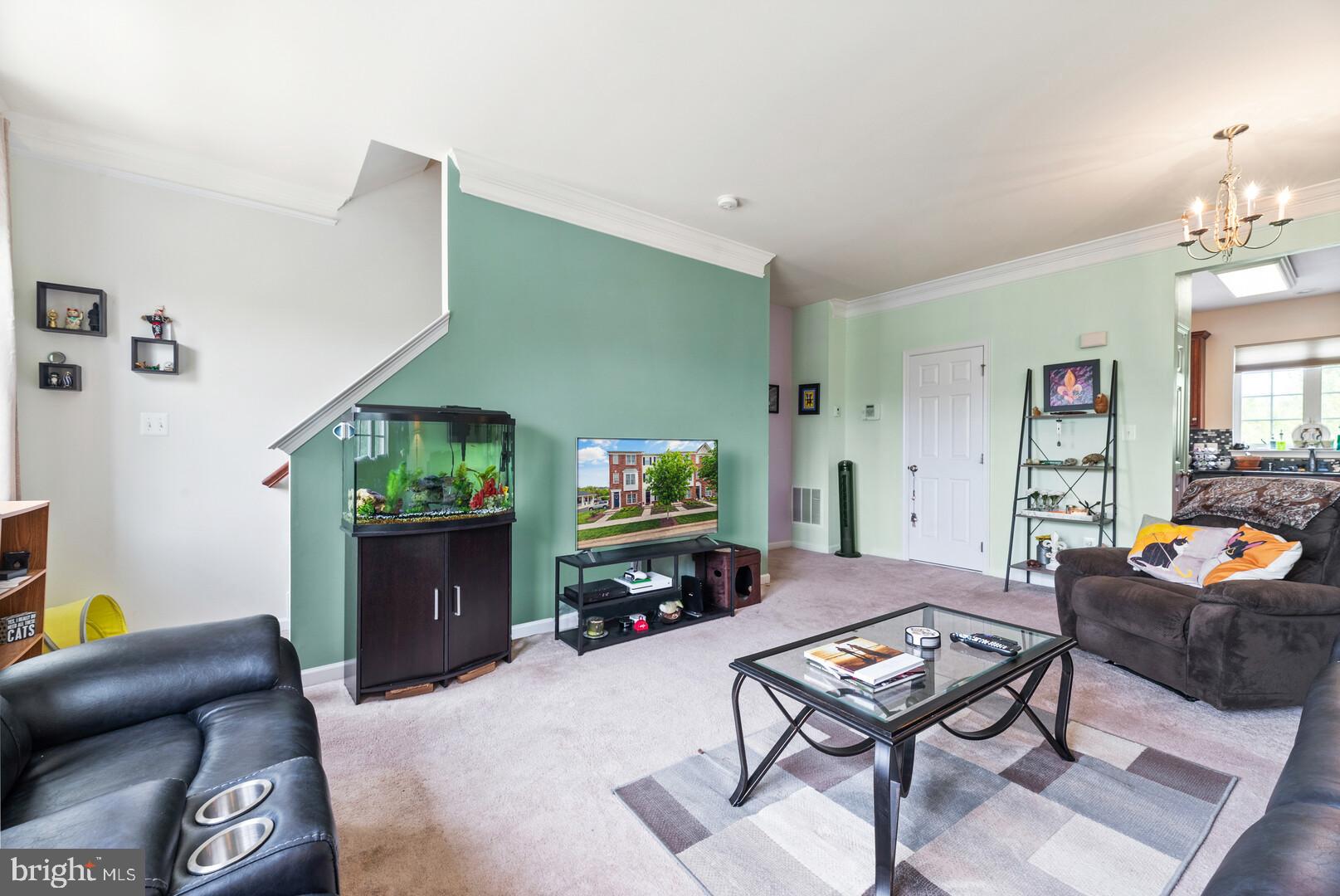 25414 South Riding Boulevard Chantilly, VA 20152 - Photo 8 of 25 Living Room