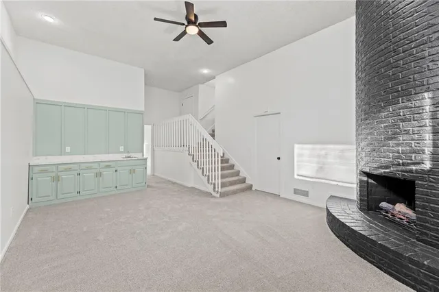 $360,000 | 12521 West 85th Terrace, Lenexa, KS 66215