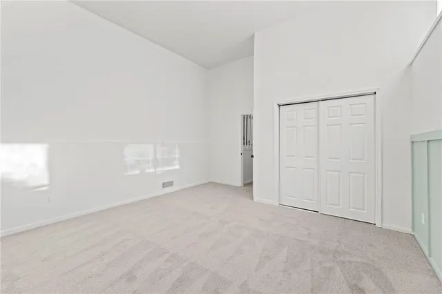 $360,000 | 12521 West 85th Terrace, Lenexa, KS 66215