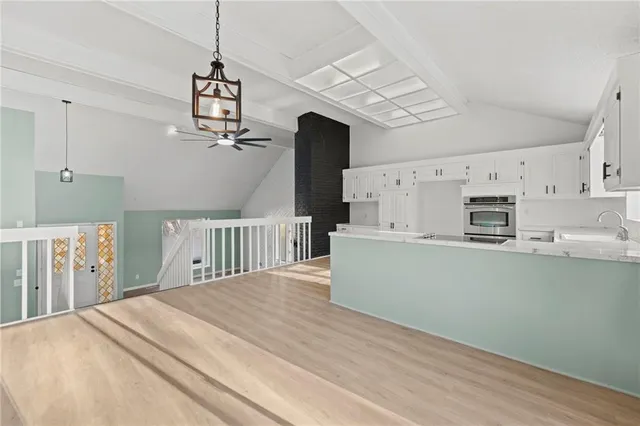 $360,000 | 12521 West 85th Terrace, Lenexa, KS 66215