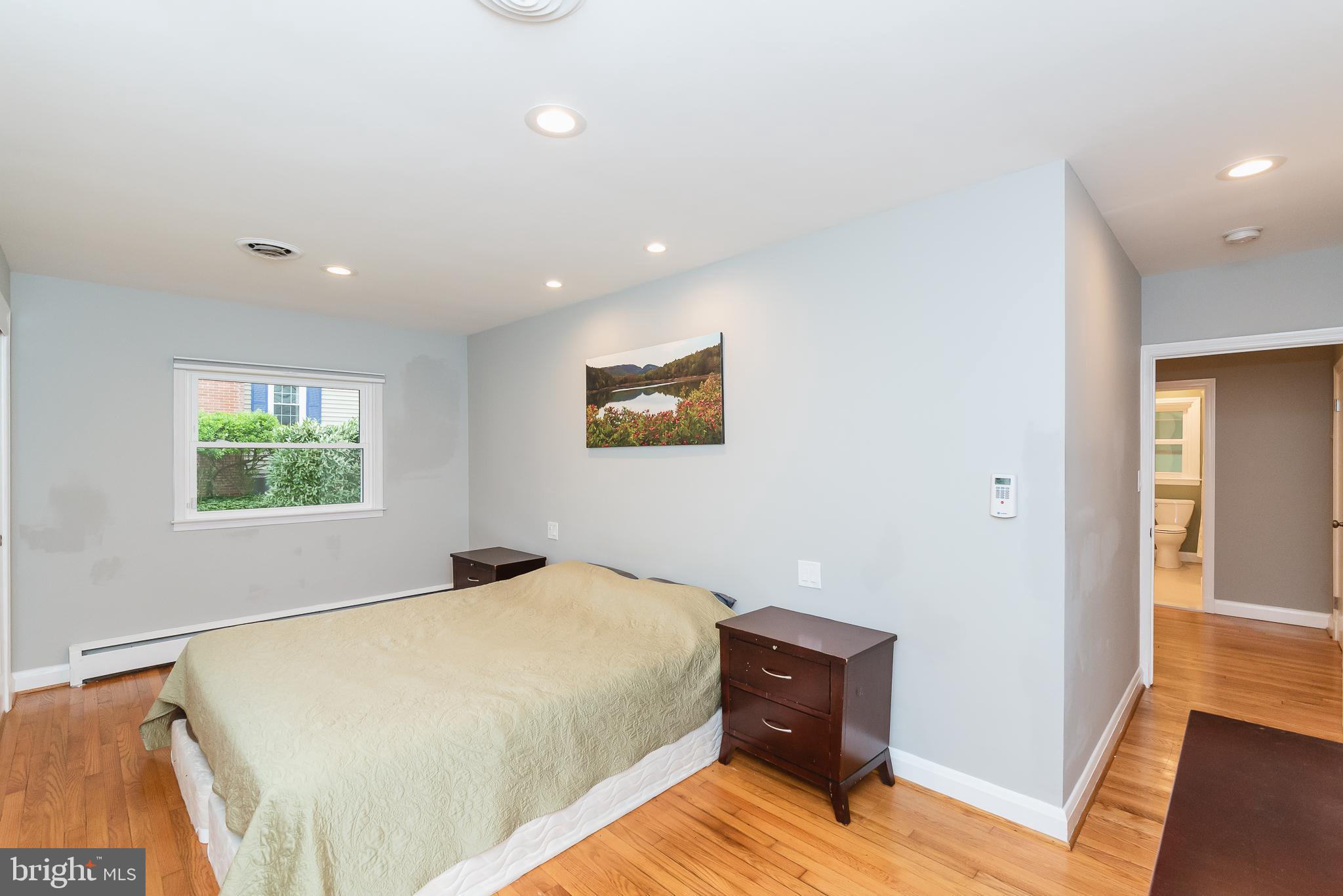 5806 Dale Road Baltimore, MD 21209 - Photo 22 of 50 Master Bedroom