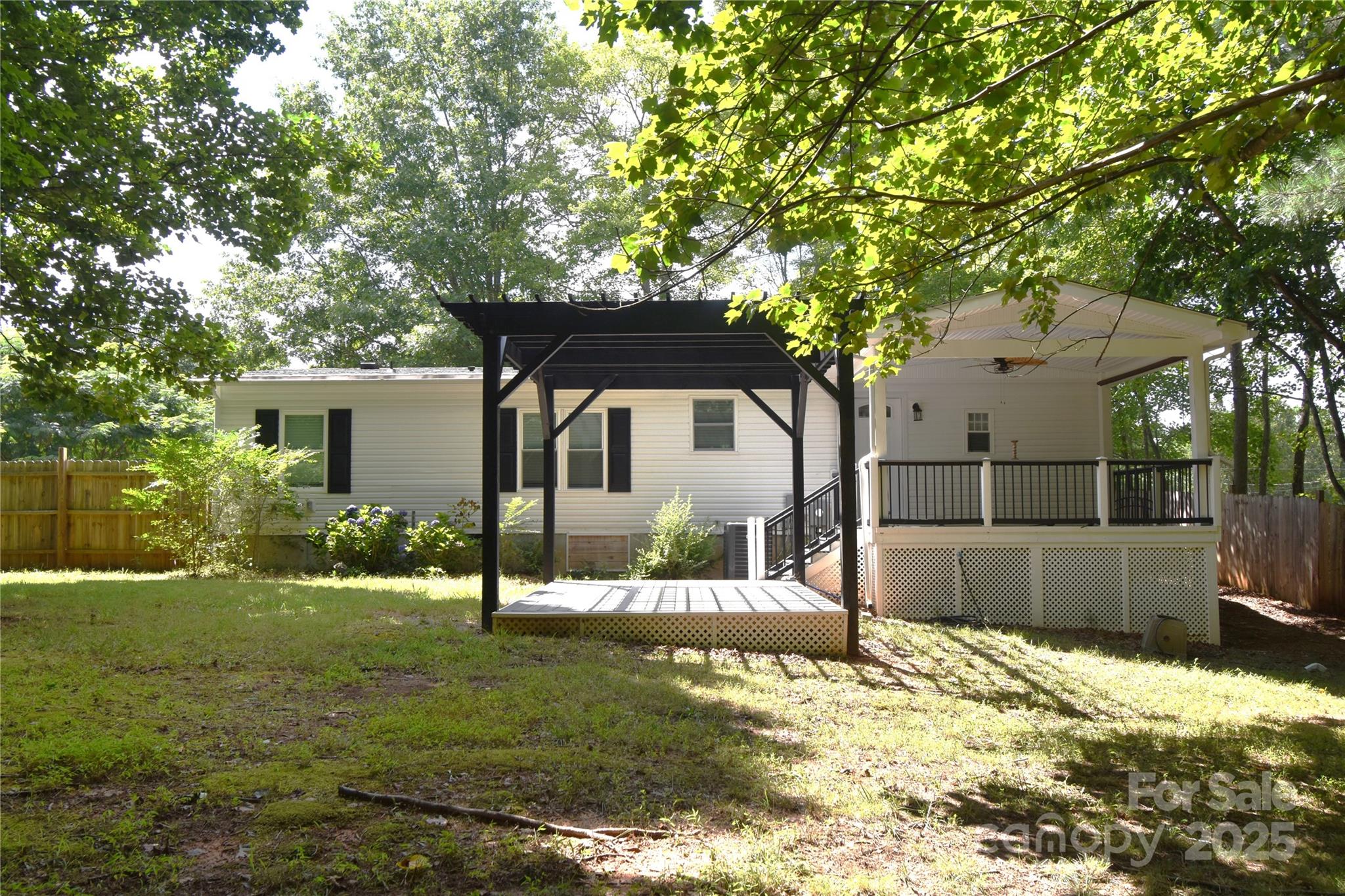 6264 Burnhurst Lane Denver, NC 28037 - Photo 5 of 33