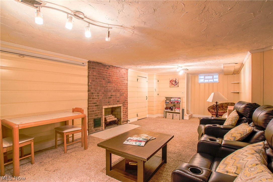 2535 Milton Road Cleveland, OH 44118 - Photo 13 of 14 Gallery Image 13