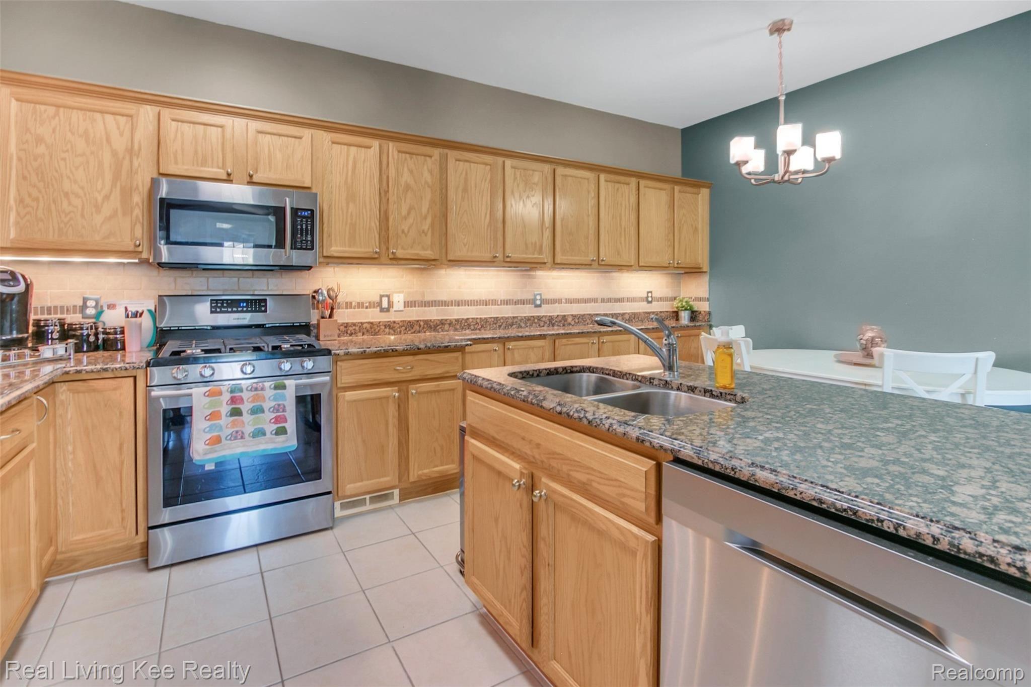 5036 Mesa Drive Utica, MI 48316 - Photo 22 of 35 5036_Mesa - HD Drone Photography-18.jpg