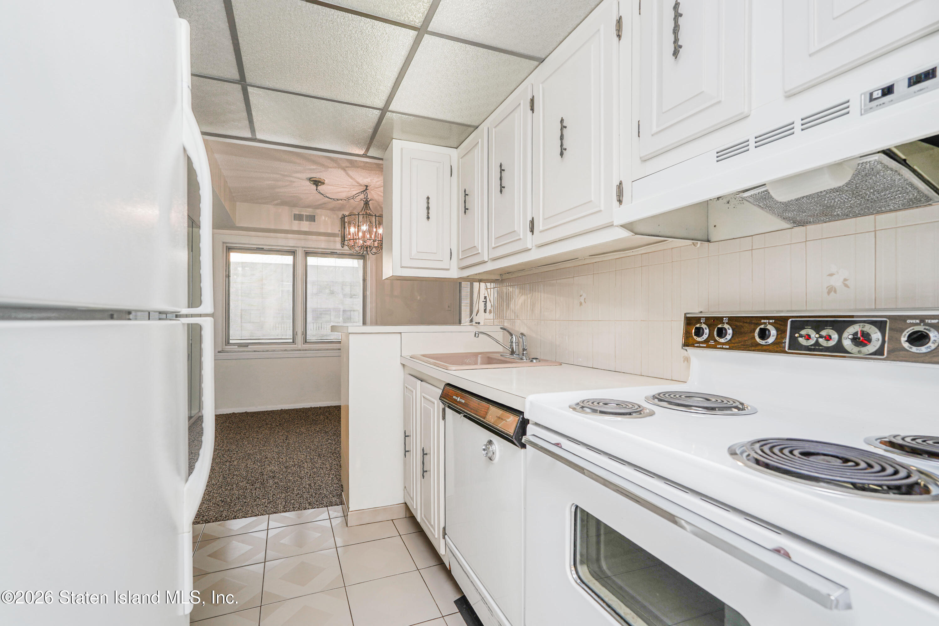 5 Windham Loop, Unit 4M Staten Island, NY 10314 - Photo 11 of 36 KITCHEN VIEW
