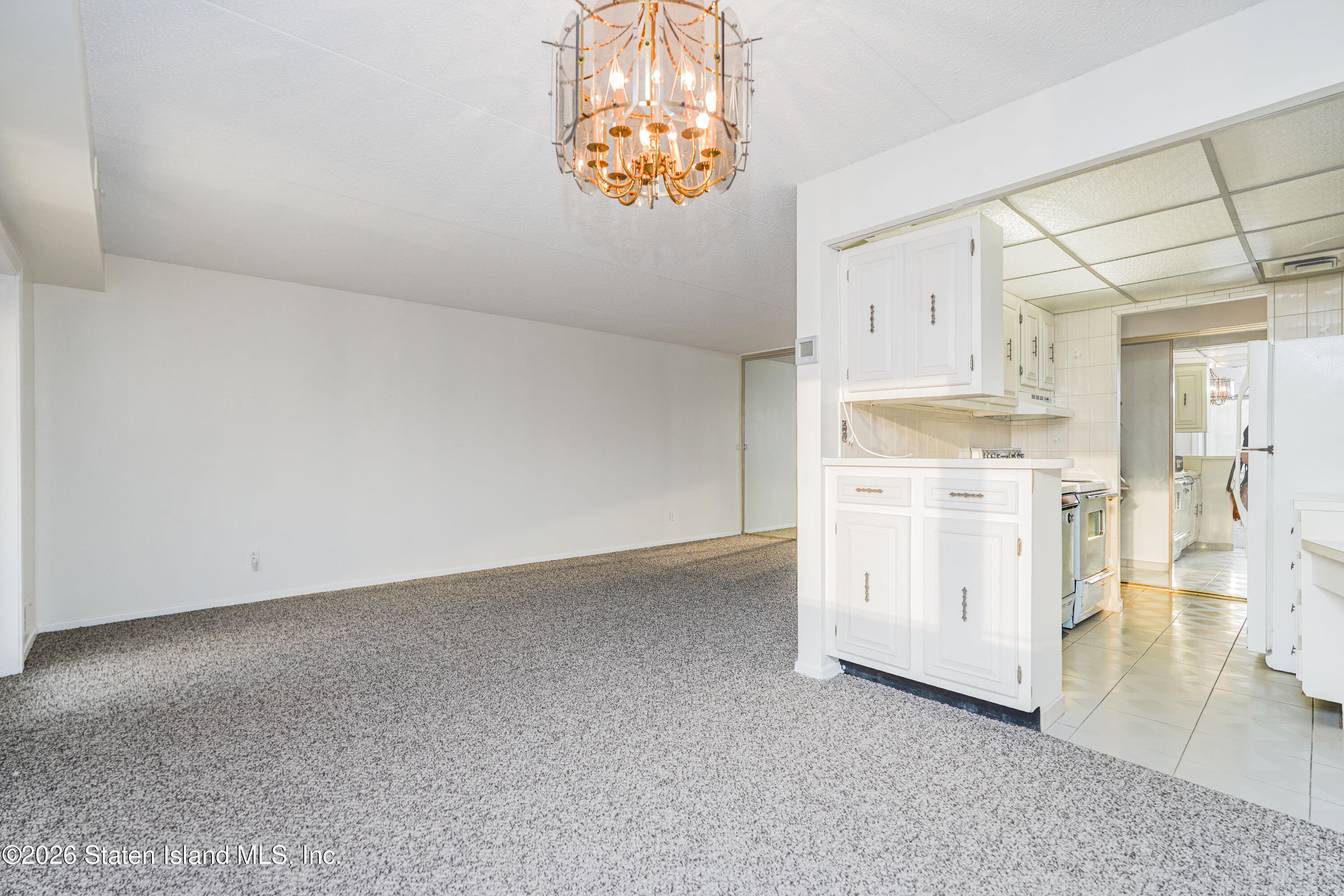 5 Windham Loop, Unit 4M Staten Island, NY 10314 - Photo 17 of 36 LIVING ROOM