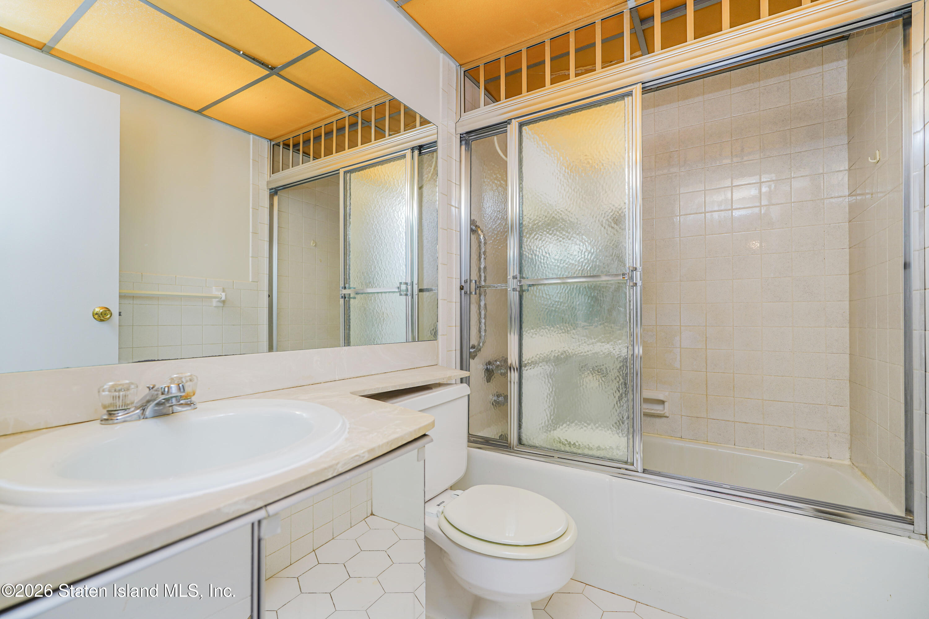5 Windham Loop, Unit 4M Staten Island, NY 10314 - Photo 23 of 36 BATH