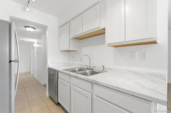 $195,000 | 3868 South Fraser Street, Unit M04, Aurora, CO 80014